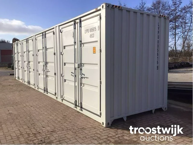 Zeecontainer - afbeelding 12 van  31