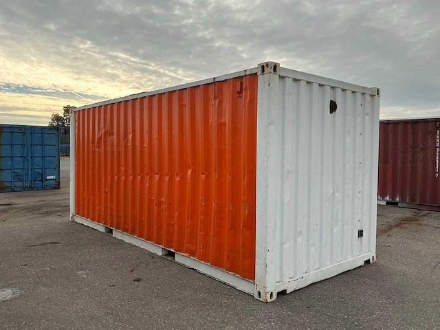 Zeecontainer - afbeelding 8 van  10