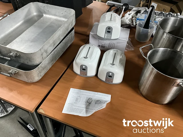 Zeepdispenser met sensor - afbeelding 1 van  7