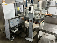 Zeepdispenser op rvs statief (2x) - afbeelding 1 van  5