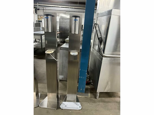 Zeepdispenser op rvs statief (3x) - afbeelding 4 van  5