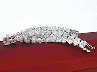 Zeer exclusieve tennisarmband met grote ovaal geslepen diamanten van 25.46 carat totaal - afbeelding 4 van  9