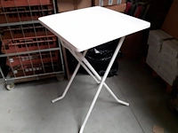 Zeer mooie stevige vierkante sta tafel, 70 x 70 cm en 106 cm hoog en inklapbaar, 1 stuk - afbeelding 2 van  7