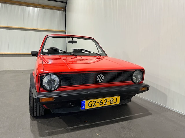 Zeer unieke volkswagen golf mk 1 cabrio bieber 1.6 s gz-62-bj - afbeelding 21 van  22