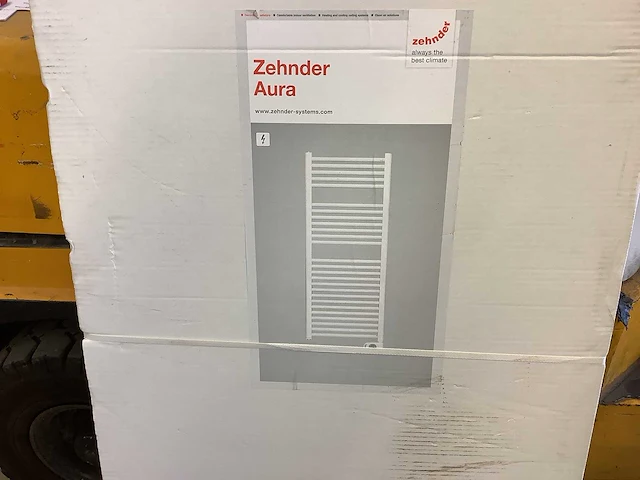 Zehnder - aura e - handdoekradiator elektrisch 146,6x60 cm. - afbeelding 3 van  4