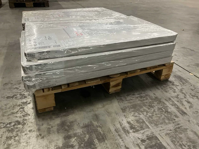 Zehnder aura handdoekradiator 375w (8x) - afbeelding 4 van  5