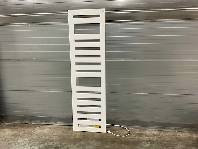 Zehnder metropolitan spa handdoekradiator - afbeelding 1 van  13