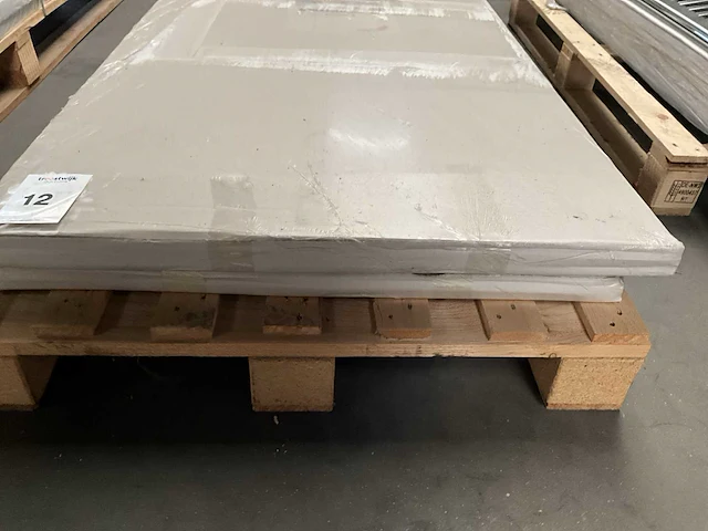 Zehnder pbcz-180-075-05 designradiator (2x) - afbeelding 3 van  3