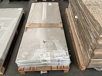 Zehnder pbt-180-075-05 designradiator (5x) - afbeelding 1 van  3