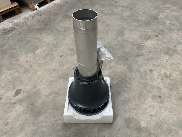 Zehnder rpm 19/24 ventilator met aansluitpijp - afbeelding 1 van  3