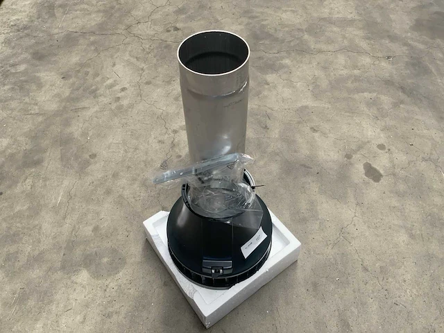 Zehnder rpm 19/24 ventilator met aansluitpijp - afbeelding 2 van  3
