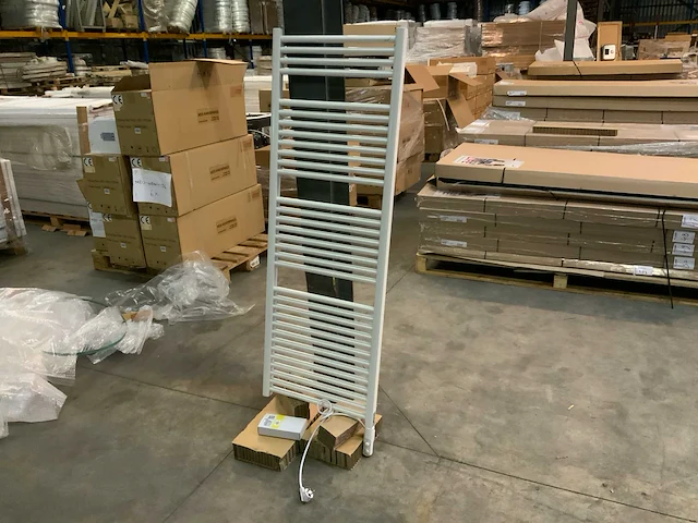 Zehnder toga te-150-050-dd elektrische designradiator (2x) - afbeelding 1 van  4