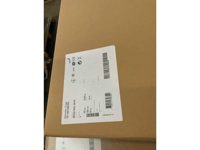 Zehnder toga te-150-050-dd elektrische designradiator (2x) - afbeelding 4 van  4