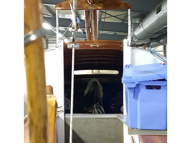 Zeilboot op trailer met honda 8 pk buitenboordmotor - afbeelding 9 van  35