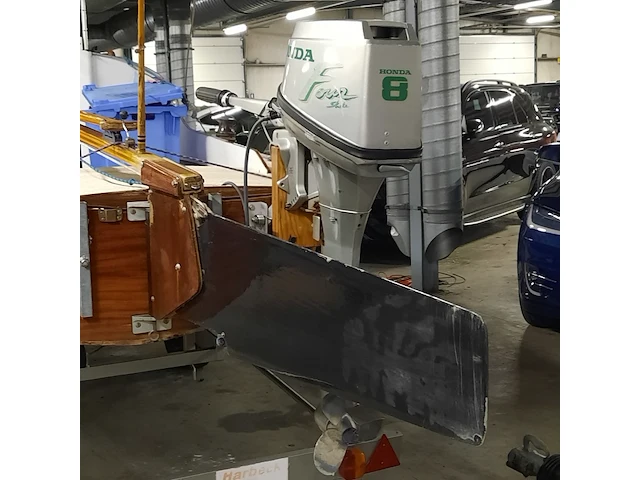 Zeilboot op trailer met honda 8 pk buitenboordmotor - afbeelding 15 van  35
