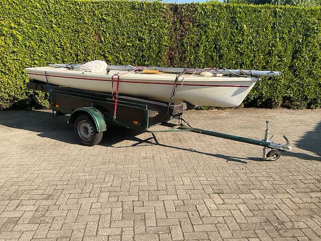 Zeilboot op trailer - afbeelding 9 van  12