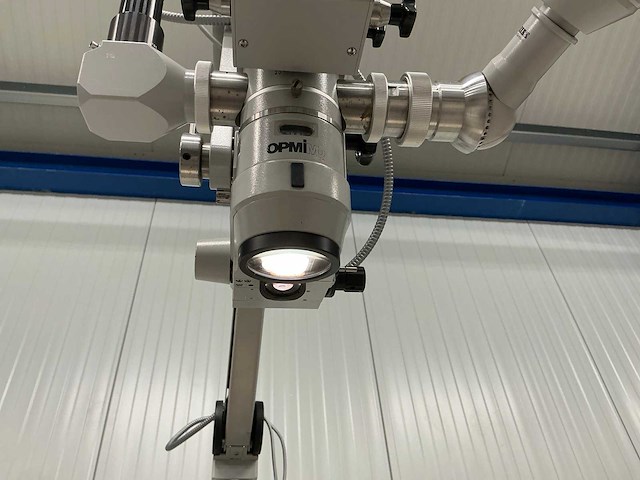 Zeiss - opmi mdo xy s5 - oogheelkundige operatiemicroscoop - afbeelding 5 van  10