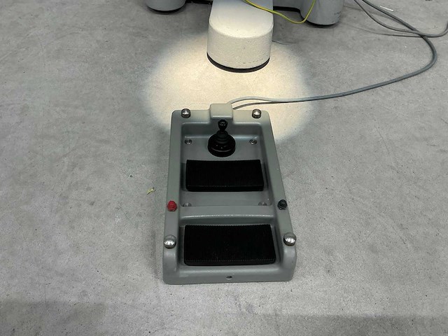 Zeiss - opmi mdo xy s5 - oogheelkundige operatiemicroscoop - afbeelding 9 van  10