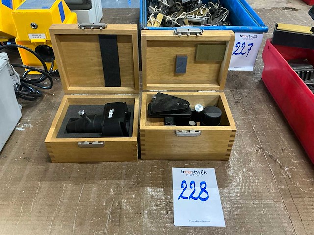 Zeiss optische meetapparatuur (2x) - afbeelding 1 van  6