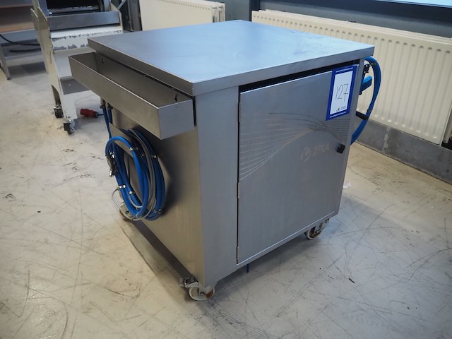 Zela - afbeelding 1 van  12