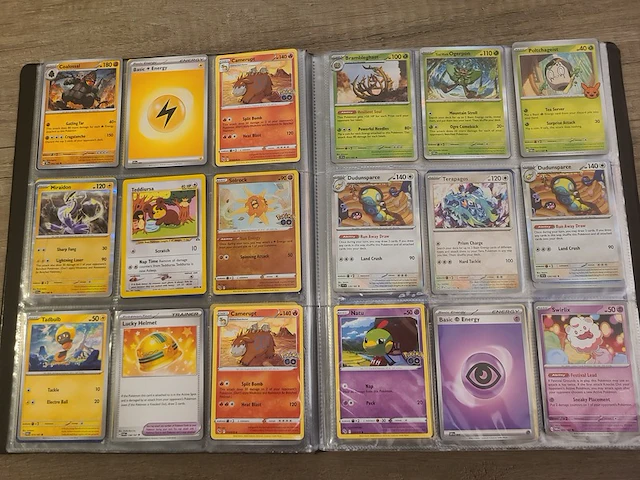 Zeldzame pokémon kaarten in map, deckbox (gevuld) xl kaarten, promo kaarten en meer - afbeelding 8 van  26