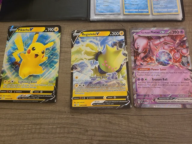 Zeldzame pokémon kaarten in map, deckbox (gevuld) xl kaarten, promo kaarten en meer - afbeelding 21 van  26