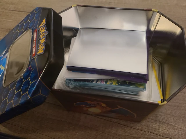 Zeldzame pokémon kaarten in map, deckbox (gevuld) xl kaarten, promo kaarten en meer - afbeelding 25 van  26