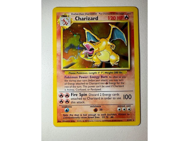 Zeldzame verzameling vintage pokemon kaarten met o.a. 1999 holo charizard - afbeelding 3 van  8