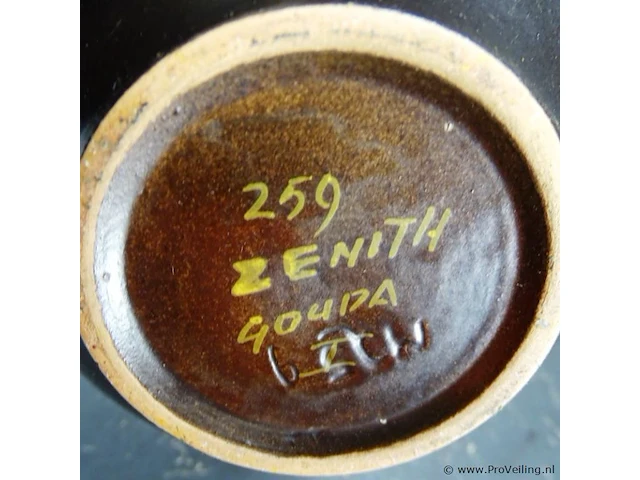Zenith gouda aardewerk vaas. als op foto's - afbeelding 5 van  5