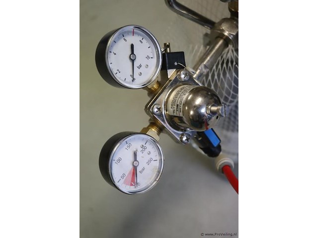 Zerica omnia 150 - 36l/u - waterdispenser en frisdrankapparaat met ingebouwd 3m™ aqua-pure™ waterfilter - afbeelding 6 van  8