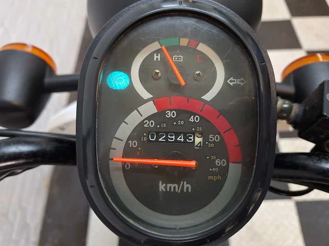 Zerobikes e01 city 25 km elektrische snorscooter - afbeelding 4 van  7
