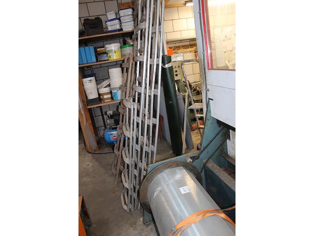 Zes aluminium dakladders in 4 lengtes w.o. 4 meter. - afbeelding 4 van  4