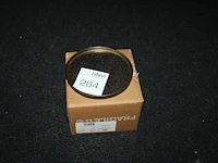 Zes bordjes met doorsnede 16 cm. - afbeelding 1 van  2