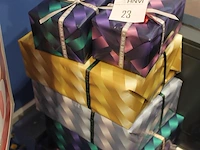 Zes decoratiecadeautjes. - afbeelding 2 van  2