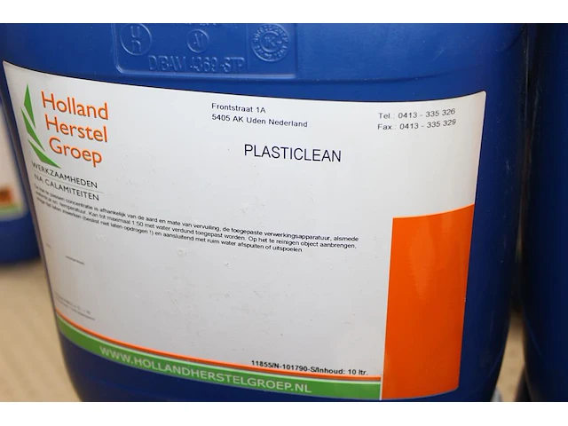 Zes deels aangebroken cans plasticlean. - afbeelding 2 van  2