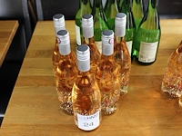Zes flessen rose laroche. - afbeelding 1 van  2