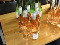 Zes flessen rose laroche. - afbeelding 2 van  2