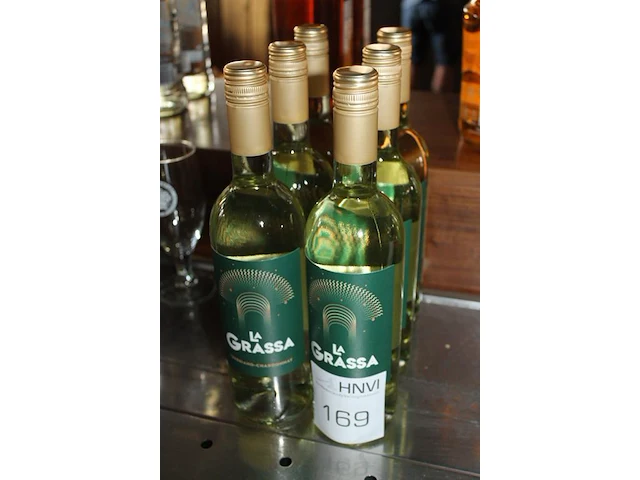 Zes flessen witte wijn chardonnay. - afbeelding 2 van  2