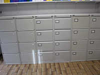 Zes hangmappenkasten. afmeting 47 x 62 x 133 cm. - afbeelding 2 van  3