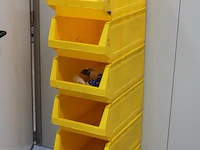 Zes kunststof stapelbakken ekwo met afmeting 36 x 60 x 24 cm. - afbeelding 2 van  2
