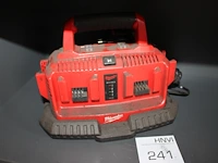 Zesvoudige acculader milwaukee m1418c6 met een 18 v 4 ah accu. - afbeelding 2 van  2
