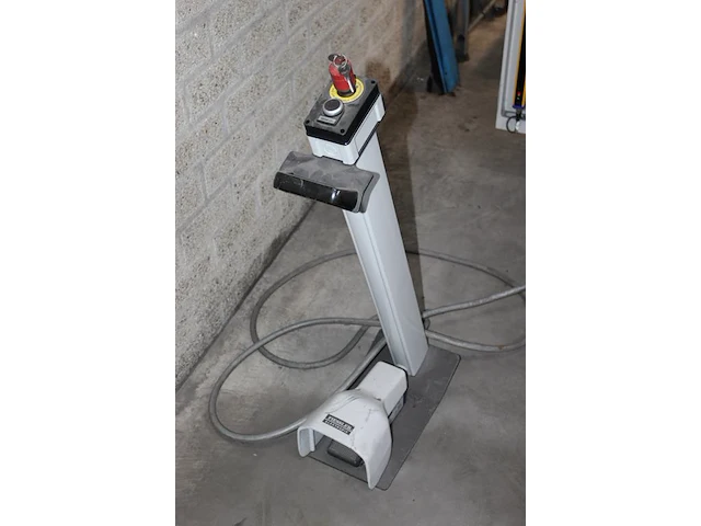 Zetbank durma ad-r 30220 met bedieningspaneel da 66t en diverse zetstukken. werkbreedte 3050 mm. perscapaci... - afbeelding 17 van  20