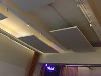 Zeven akoestische plafondpanelen in diverse maten w.o. 4x 2x2 meter. let op: dient door uzelf gedemonteerd ... - afbeelding 3 van  3