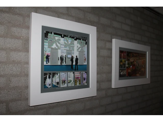 Zeven lijsten met beursprints en reclameopdruk. afmetingen twee maal 72 x 72 cm en drie maal 65 x 85 cm en ... - afbeelding 3 van  5