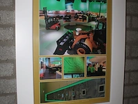 Zeven lijsten met beursprints en reclameopdruk. afmetingen twee maal 72 x 72 cm en drie maal 65 x 85 cm en ... - afbeelding 5 van  5