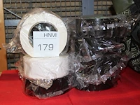 Zeven rollen ducttape. - afbeelding 2 van  2