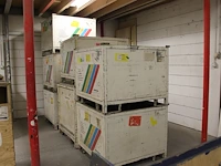 Zeven stapelbare opslagkisten 114 x 114 cm in diverse hoogten. - afbeelding 1 van  2