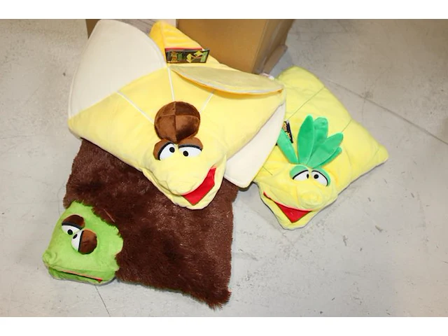 Zeven stuks fruity friendz. - afbeelding 4 van  4