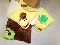 Zeven stuks fruity friendz. - afbeelding 4 van  4