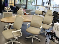 Zeven verrijdbare bureaustoelen sklum. zittingen bevatten vlekken - afbeelding 2 van  2
